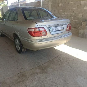 Nissan Sunny 2003