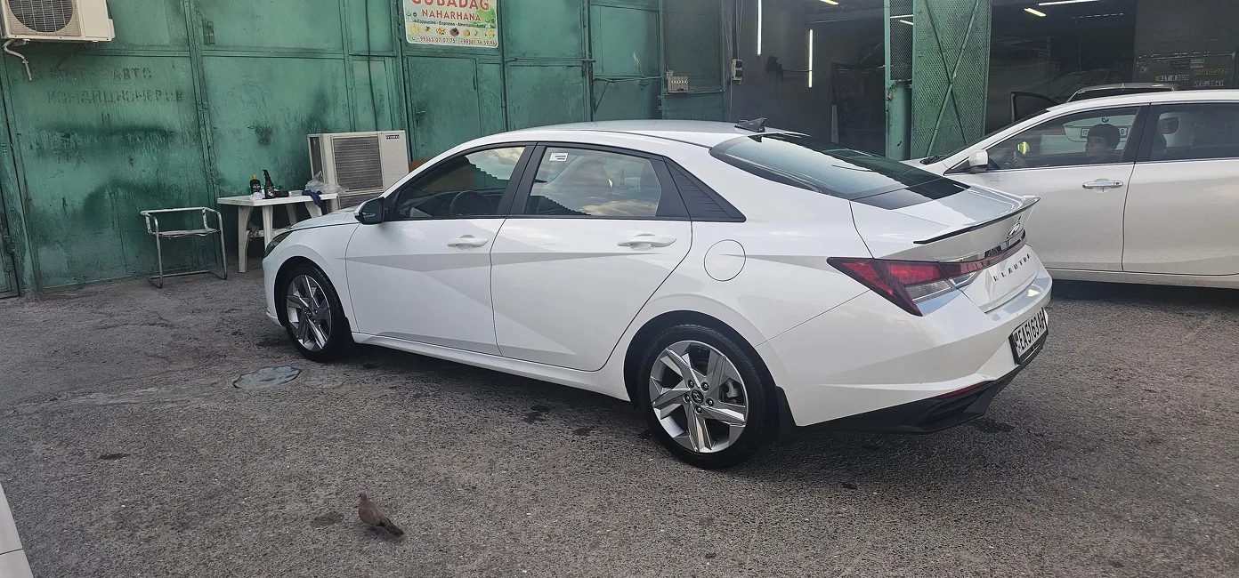 Hyundai Elantra 2021 - 1