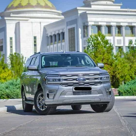 Ford Expedition 2023
