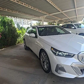 BMW 530 2024