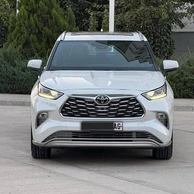 Toyota Highlander 2022