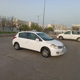Nissan Versa 2010
