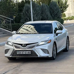 Toyota Camry 2020
