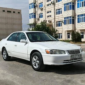 Toyota Camry 2000