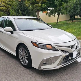 Toyota Camry 2022