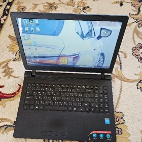Noutbuk lenovo