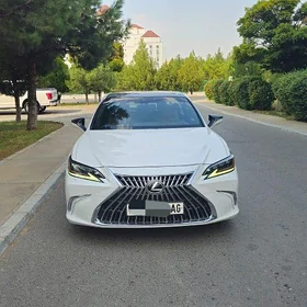 Lexus ES 350 2019