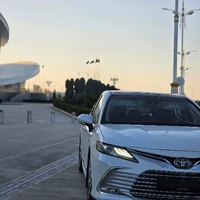 Toyota Camry 2022