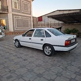 Opel Vectra 1992