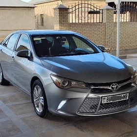 Toyota Camry 2015