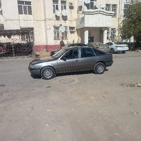 Opel Vectra 1989