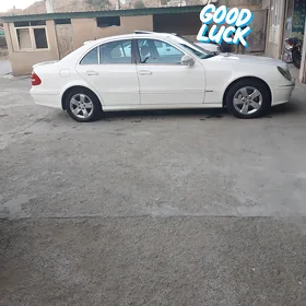Mercedes-Benz E320 2003