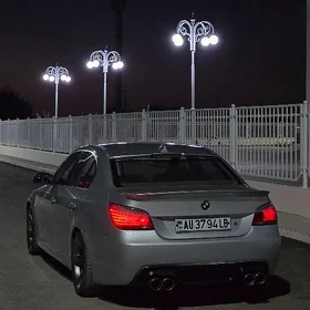 BMW E60 2003