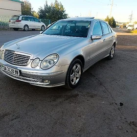 Mercedes-Benz E320 2003