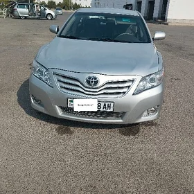 Toyota Camry 2010