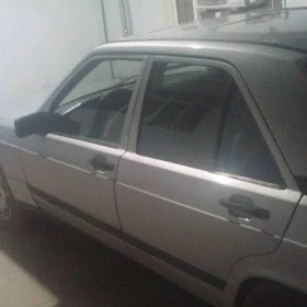 Mercedes-Benz 190E 1985