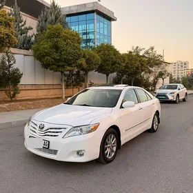 Toyota Camry 2010