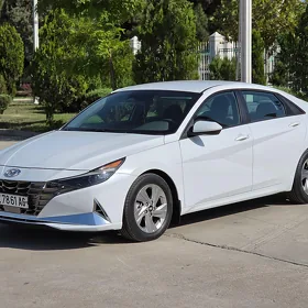 Hyundai Elantra 2021