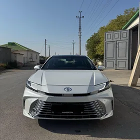 Toyota Camry 2026