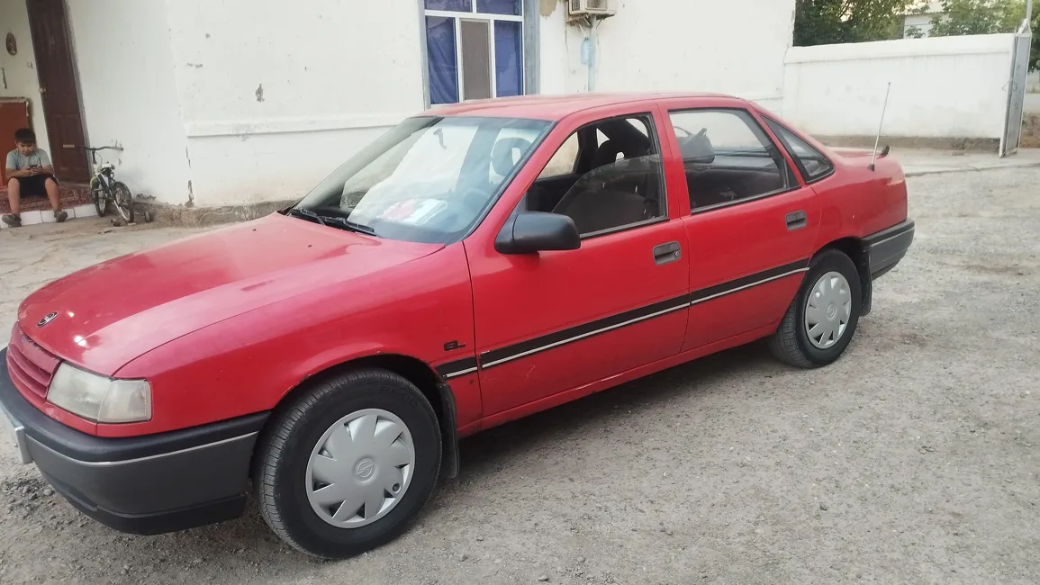 Opel Vectra 1990 - 1