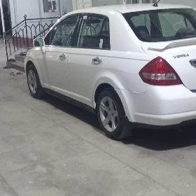 Nissan Versa 2010