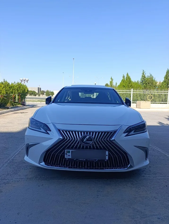 Lexus ES 350 2022 - 1