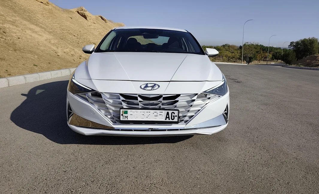 Hyundai Elantra 2021 - 1