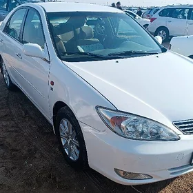 Toyota Camry 2004