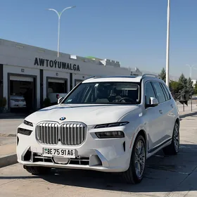 BMW X7 2025