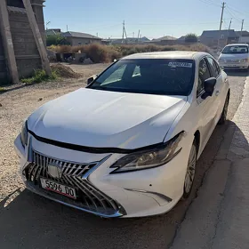 Lexus ES 350 2022