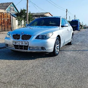 BMW E60 2003