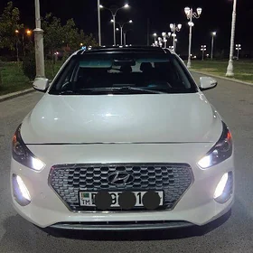 Hyundai Elantra 2019