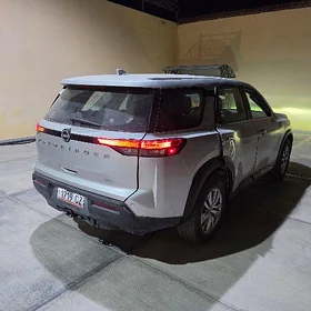 Nissan Pathfinder 2022