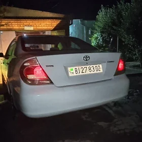 Toyota Camry 2004
