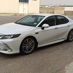 Toyota Camry 2023