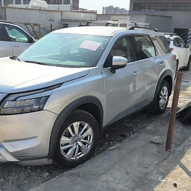 Nissan Pathfinder 2024