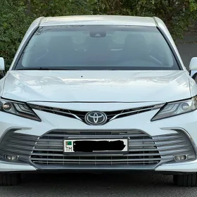 Toyota Camry 2020