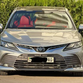 Toyota Camry 2023