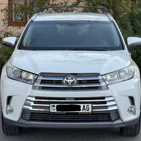 Toyota Highlander 2018
