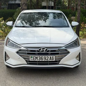 Hyundai Elantra 2019