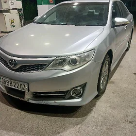 Toyota Camry 2012