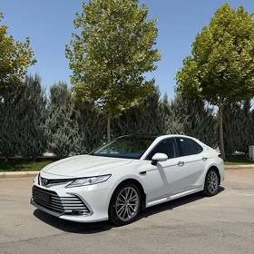 Toyota Camry 2023