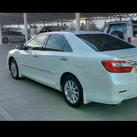 Toyota Camry 2014