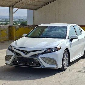 Toyota Camry 2023