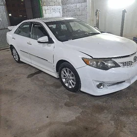 Toyota Camry 2012
