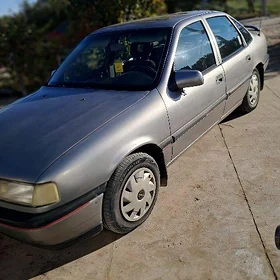 Opel Vectra 1990