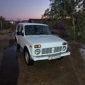 Lada Niva 2010