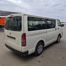 Toyota Hiace 2026