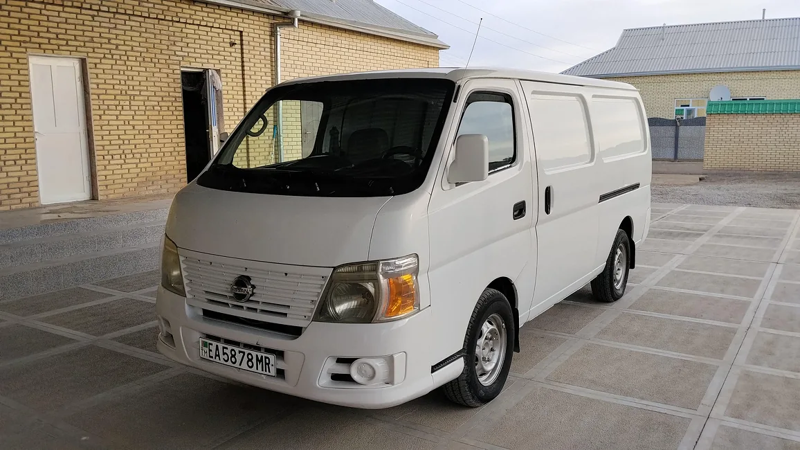 Nissan Urvan 2008 - 1