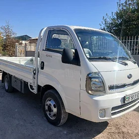 Kia Bongo 2014